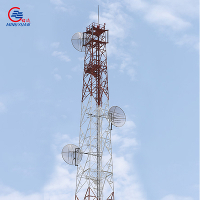 30m / S Lattice Steel Tower ความหนาแน่นสูง Q355b Radio Communication Tower